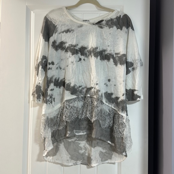 VioletRuby Sweater - Picture 1 of 2